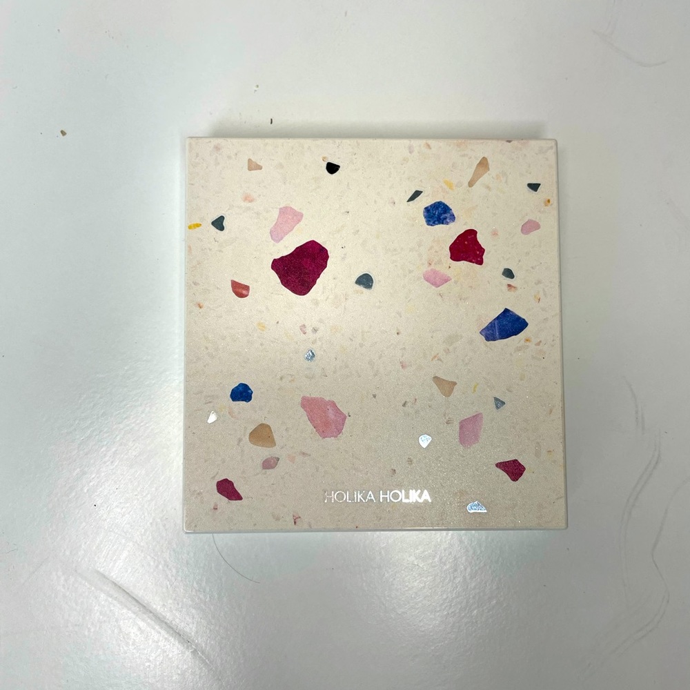 K-Beauty Holika Holika Eyeshadow Palette